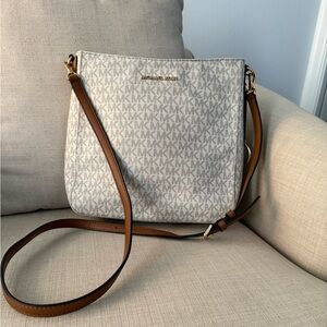 Michae Kors purse